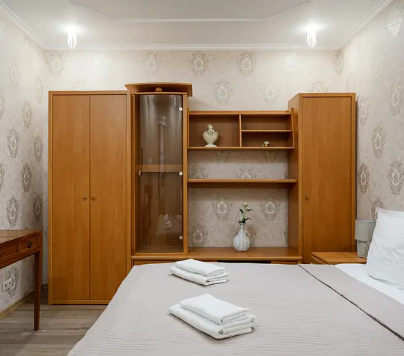 Студия с двуспальной кроватью и кухней № 3